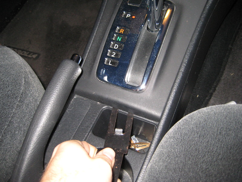 Blitzsafe-Toyota-Corolla-Aux-Input-Install-Guide-Review-005