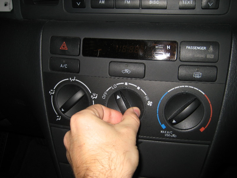 Blitzsafe-Toyota-Corolla-Aux-Input-Install-Guide-Review-010