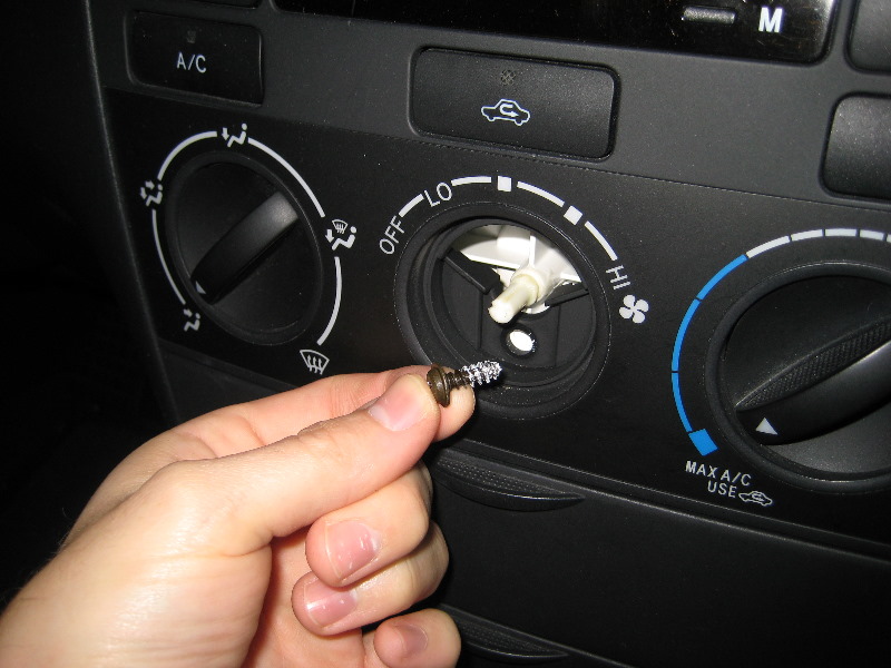 Blitzsafe-Toyota-Corolla-Aux-Input-Install-Guide-Review-013