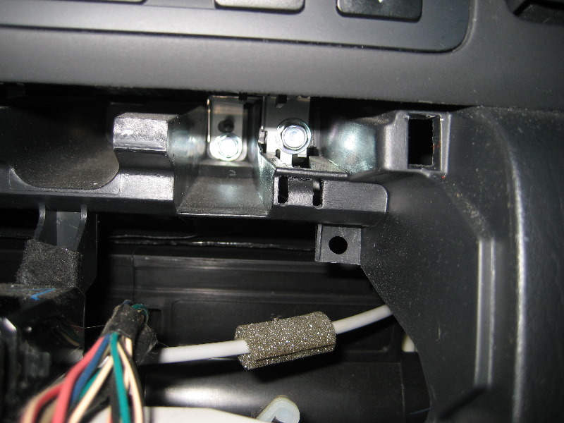 Blitzsafe-Toyota-Corolla-Aux-Input-Install-Guide-Review-020