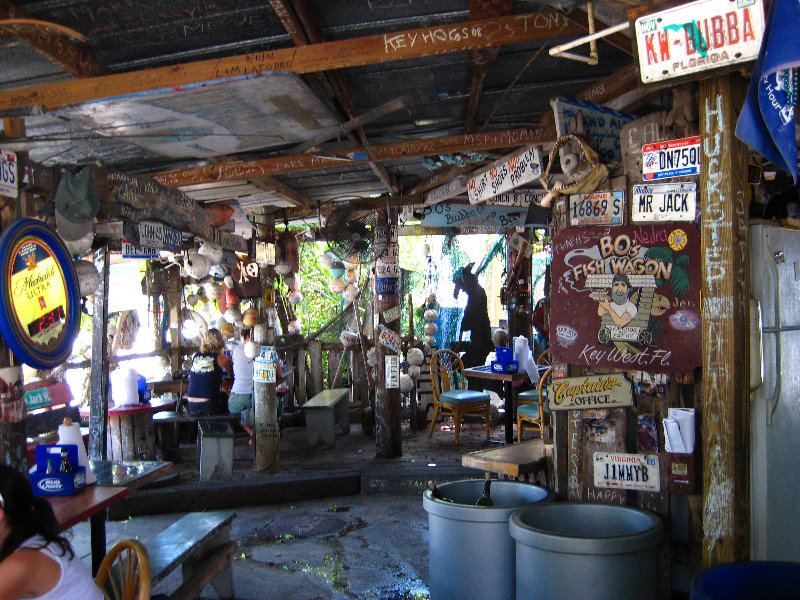 Bos-Fish-Wagon-Restaurant-Key-West-FL-005