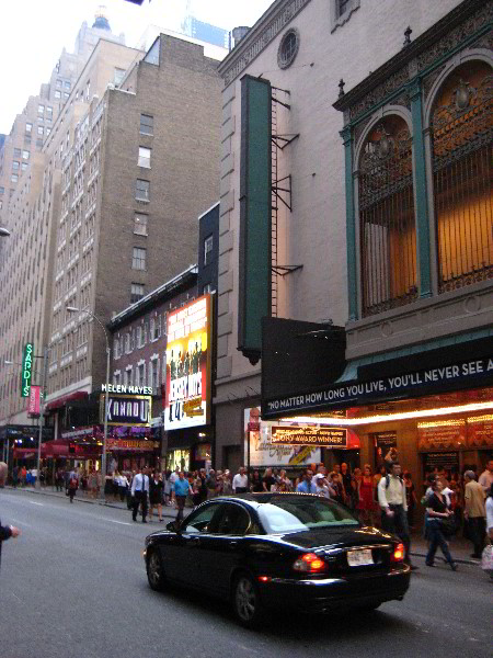 Broadway-Ave-Theater-District-NYC-NY-007
