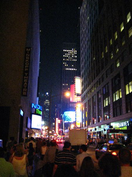 Broadway-Ave-Theater-District-NYC-NY-017