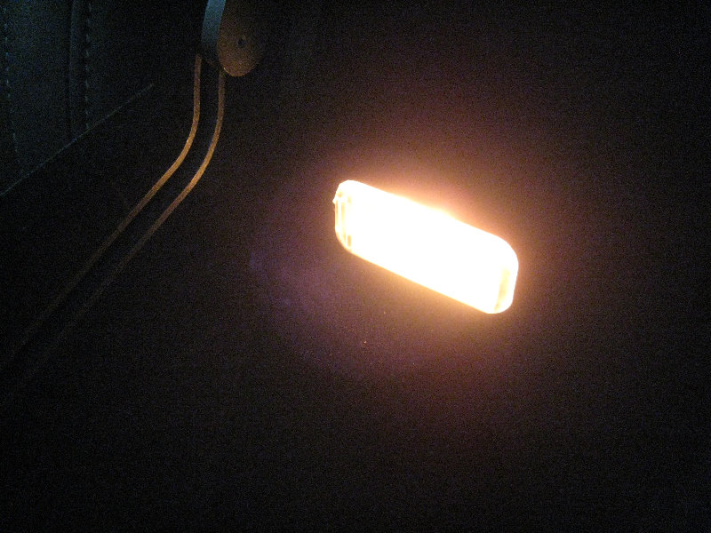 Buick-LaCrosse-Center-Console-Light-Bulb-Replacement-Guide-016