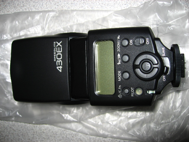 Canon-Speedlite-430EX-Flash-Review-004
