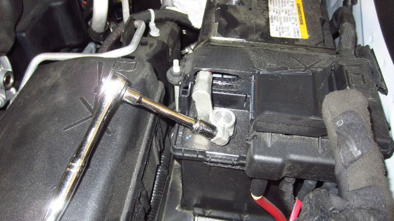 Chevrolet-Colorado-12V-Automotive-Battery-Replacement-Guide-005