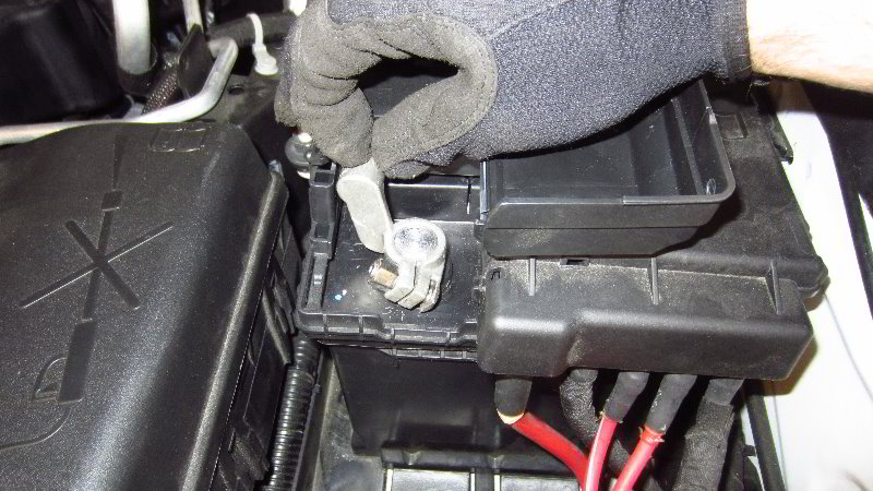 Chevrolet-Colorado-12V-Automotive-Battery-Replacement-Guide-045