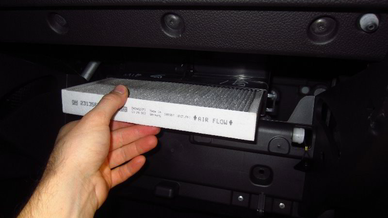 Chevrolet-Colorado-Cabin-Air-Filter-Replacement-Guide-021