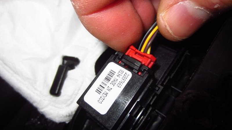 Chevrolet-Colorado-Interior-Door-Panel-Removal-Speaker-Replacement-Guide-032