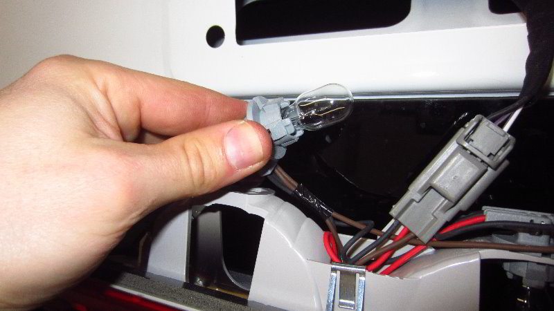 Chevrolet-Colorado-3rd-Brake-Cargo-Bed-Light-Bulbs-Replacement-Guide-008