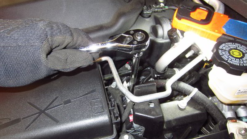 Chevrolet-Colorado-V6-Engine-Oil-Change-Filter-Replacement-Guide-022