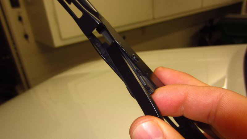 Chevrolet-Colorado-Windshield-Wiper-Blades-Replacement-Guide-005