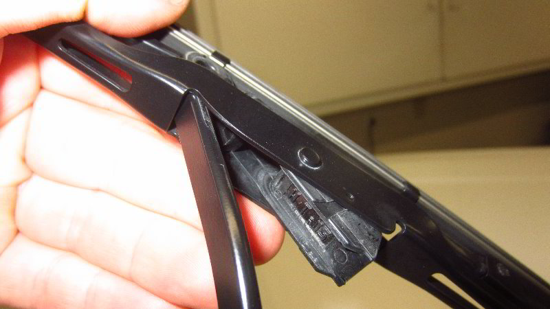 Chevrolet-Colorado-Windshield-Wiper-Blades-Replacement-Guide-006