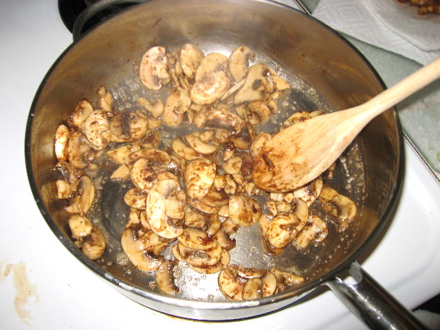 Chicken-Marsala-Recipe-Guide-011