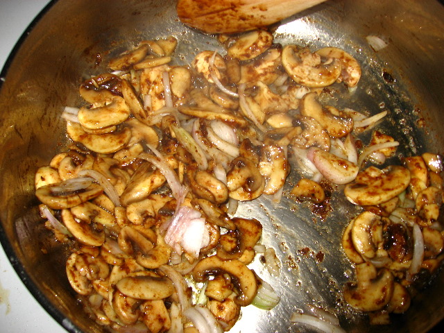 Chicken-Marsala-Recipe-Guide-014