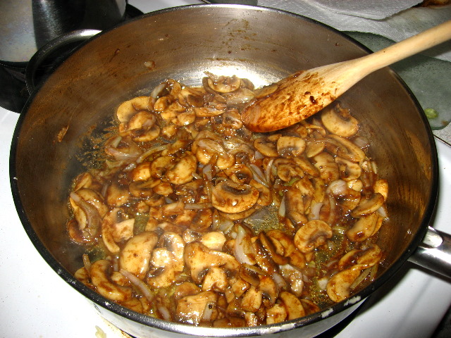 Chicken-Marsala-Recipe-Guide-016