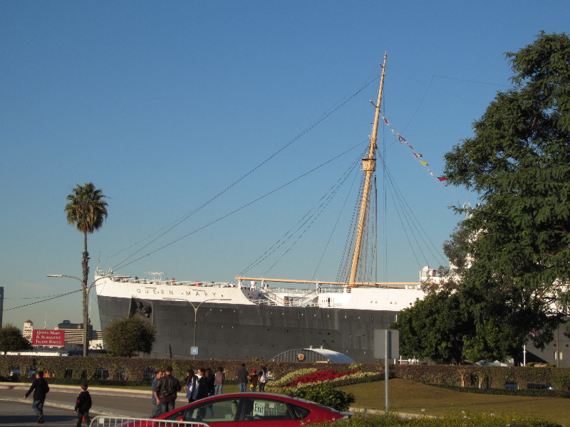 Chill-The-Ice-Kingdom-Queen-Mary-Long-Beach-CA-001