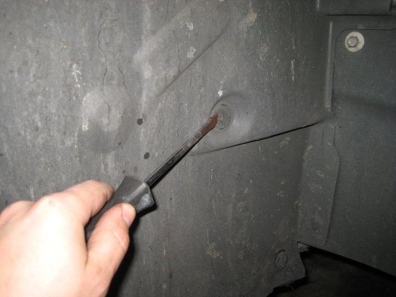 Chrysler-200-12V-Automotive-Battery-Replacement-Guide-014