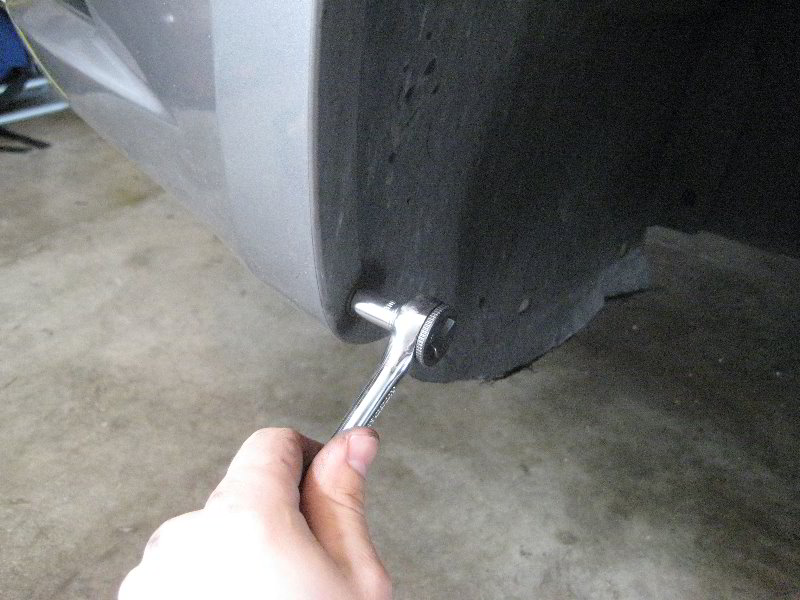 Chrysler-200-12V-Automotive-Battery-Replacement-Guide-020