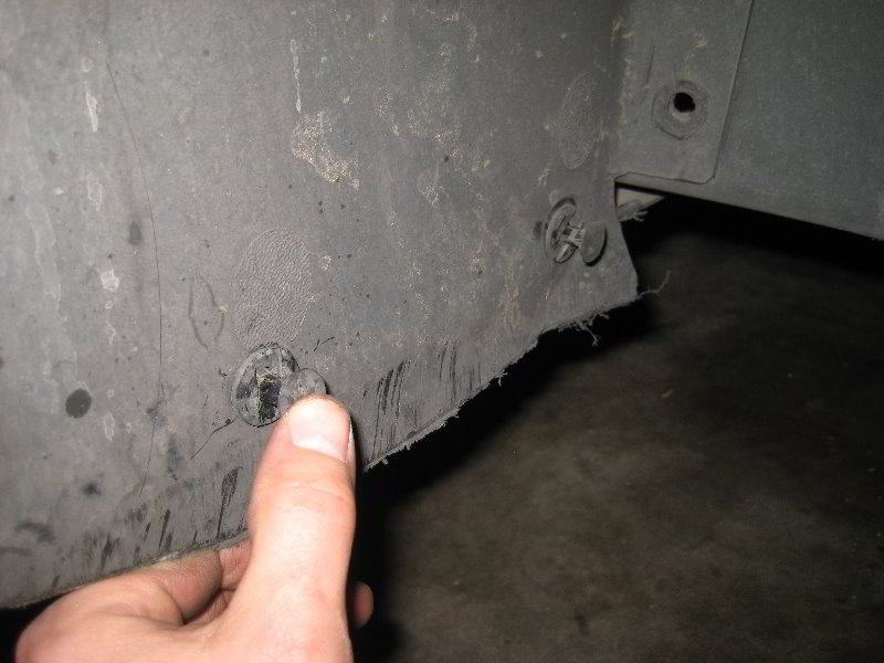 Chrysler-200-12V-Automotive-Battery-Replacement-Guide-056