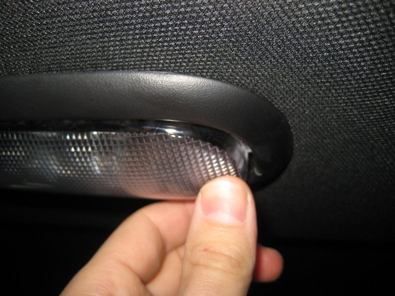 Chrysler-200-Dome-Light-Bulb-Replacement-Guide-012