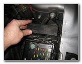 Chrysler-200-Electrical-Fuse-Relay-Replacement-Guide-009