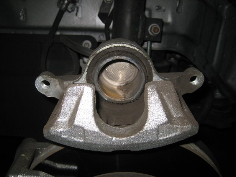 Chrysler-200-Front-Disc-Brake-Pads-Replacement-Guide-013