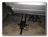 Chrysler-200-Front-Disc-Brake-Pads-Replacement-Guide-003