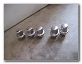 Chrysler-200-Front-Disc-Brake-Pads-Replacement-Guide-005