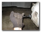 Chrysler-200-Front-Disc-Brake-Pads-Replacement-Guide-009