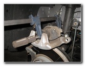 Chrysler-200-Front-Disc-Brake-Pads-Replacement-Guide-018