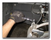 Chrysler-200-Front-Disc-Brake-Pads-Replacement-Guide-027