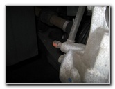 Chrysler-200-Front-Disc-Brake-Pads-Replacement-Guide-029