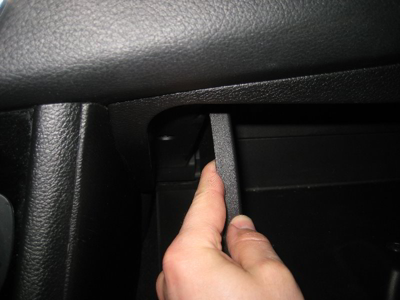 Chrysler-200-HVAC-Cabin-Air-Filter-Replacement-Guide-022