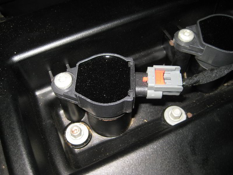 Chrysler-200-World-I4-Engine-Spark-Plugs-Replacement-Guide-005