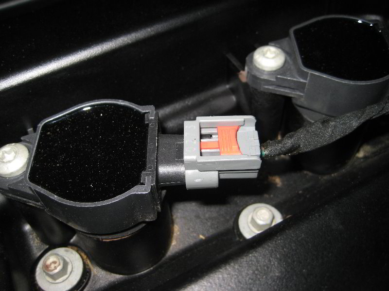 Chrysler-200-World-I4-Engine-Spark-Plugs-Replacement-Guide-007