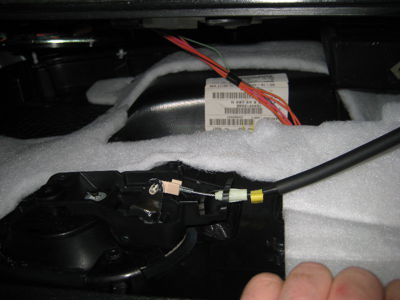 Chrysler-200-Interior-Door-Panel-Removal-Guide-016