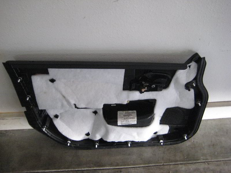 Chrysler-200-Interior-Door-Panel-Removal-Guide-024