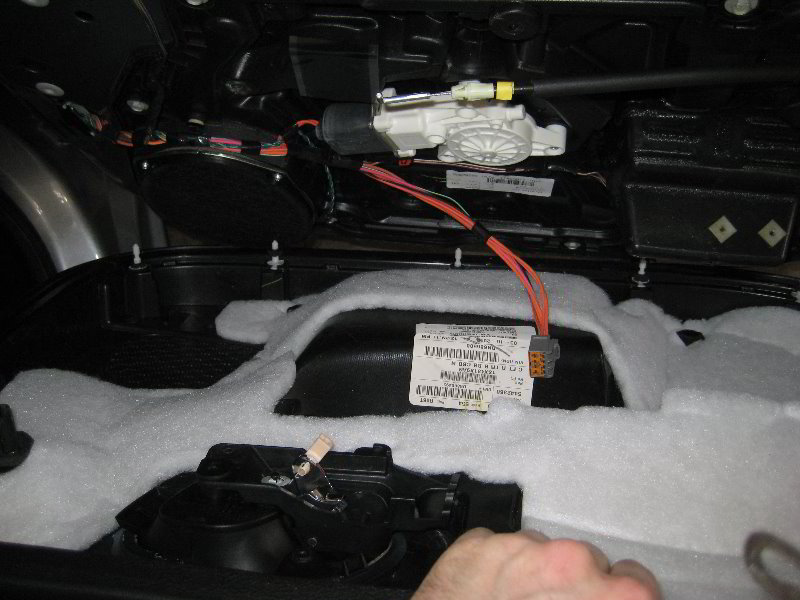 Chrysler-200-Interior-Door-Panel-Removal-Guide-030