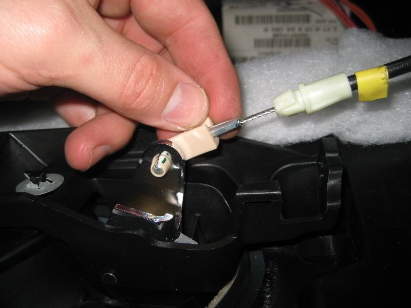 Chrysler-200-Interior-Door-Panel-Removal-Guide-033