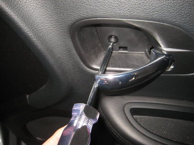 Chrysler-200-Interior-Door-Panel-Removal-Guide-040