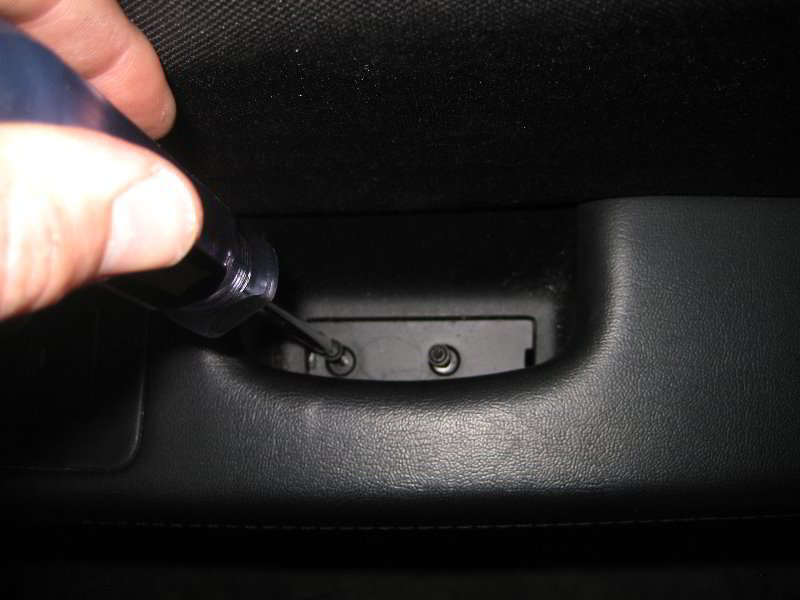 Chrysler-200-Interior-Door-Panel-Removal-Guide-041