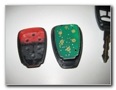 Chrysler-200-Key-Fob-Battery-Replacement-Guide-006