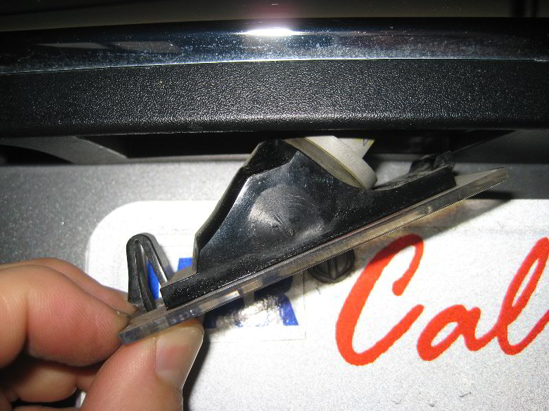 Chrysler-200-License-Plate-Light-Bulbs-Replacement-Guide-012