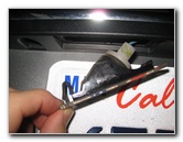 Chrysler-200-License-Plate-Light-Bulbs-Replacement-Guide-004