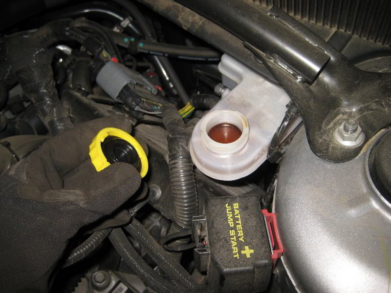 Chrysler-200-Rear-Disc-Brake-Pads-Replacement-Guide-015