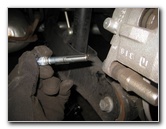 Chrysler-200-Rear-Disc-Brake-Pads-Replacement-Guide-008