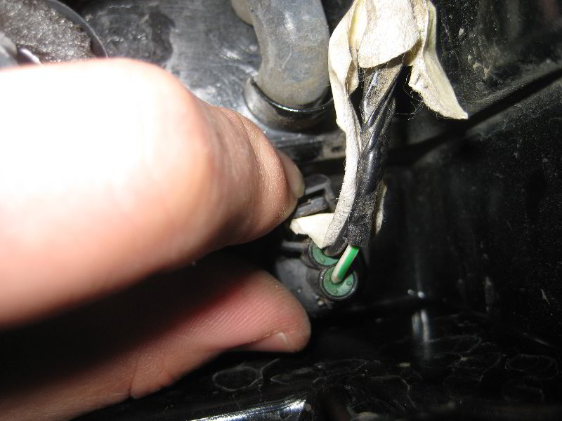 Chrysler-200-Reverse-Tail-Light-Bulbs-Replacement-Guide-021