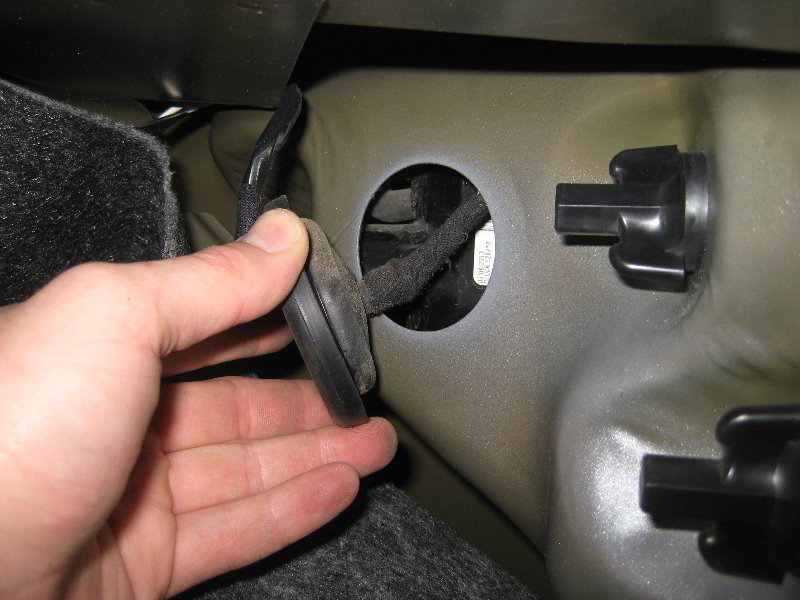 Chrysler-200-Reverse-Tail-Light-Bulbs-Replacement-Guide-026