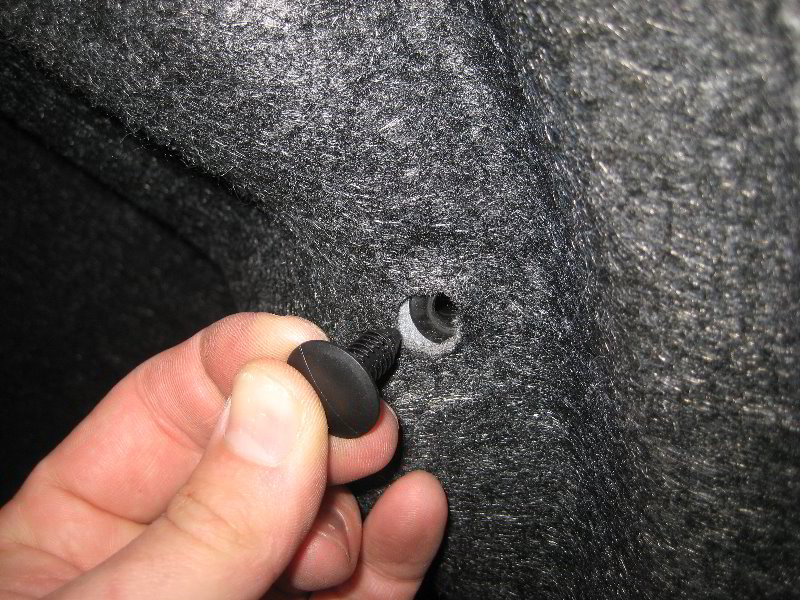 Chrysler-200-Reverse-Tail-Light-Bulbs-Replacement-Guide-028